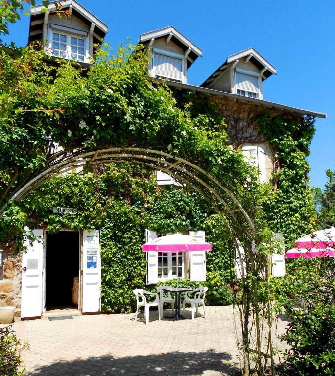 Hotel Restaurant Du Moulin De Barette Blavozy Exterior photo